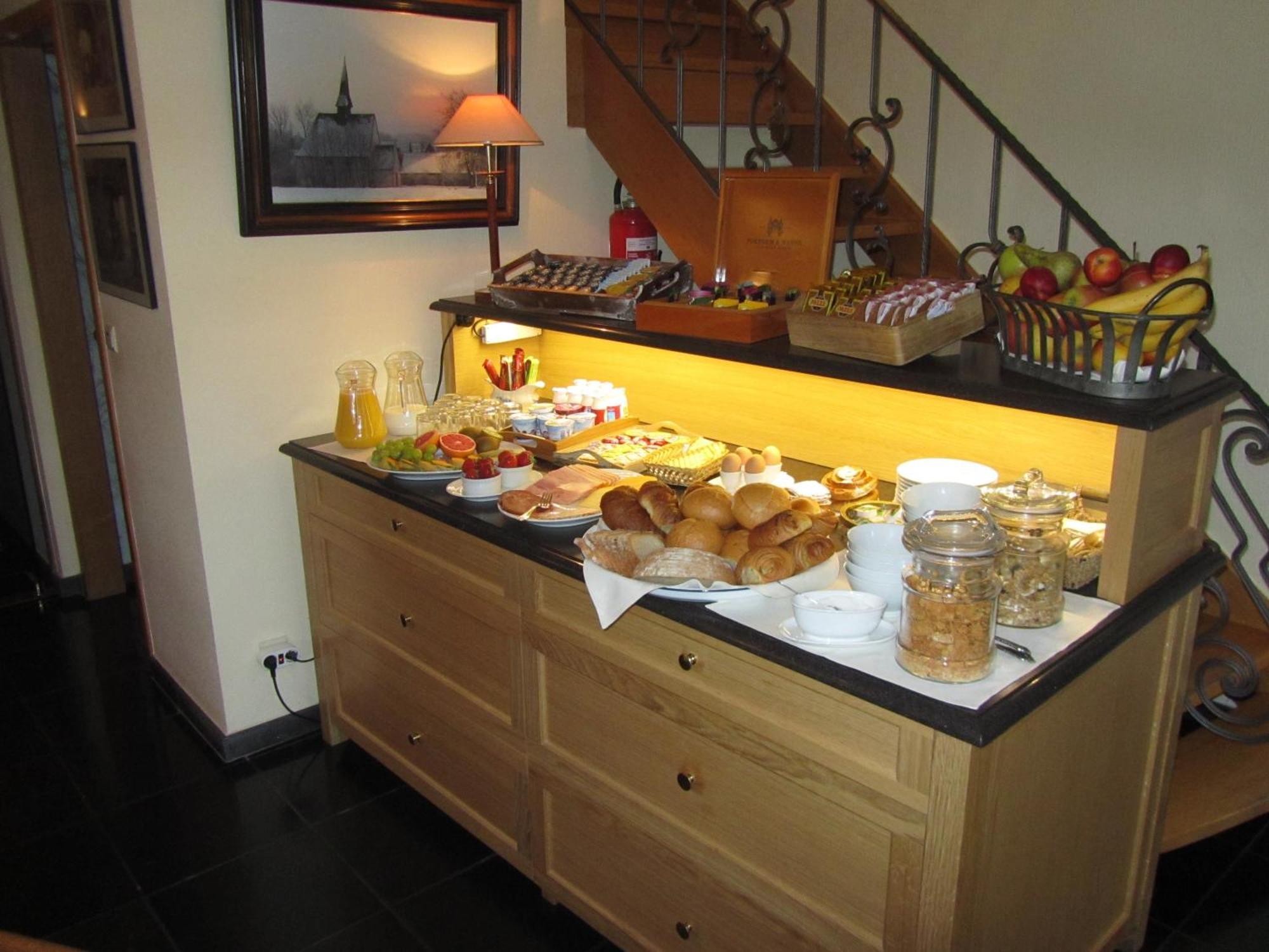 Hotel Klein Nederlo Vlezenbeek Bagian luar foto