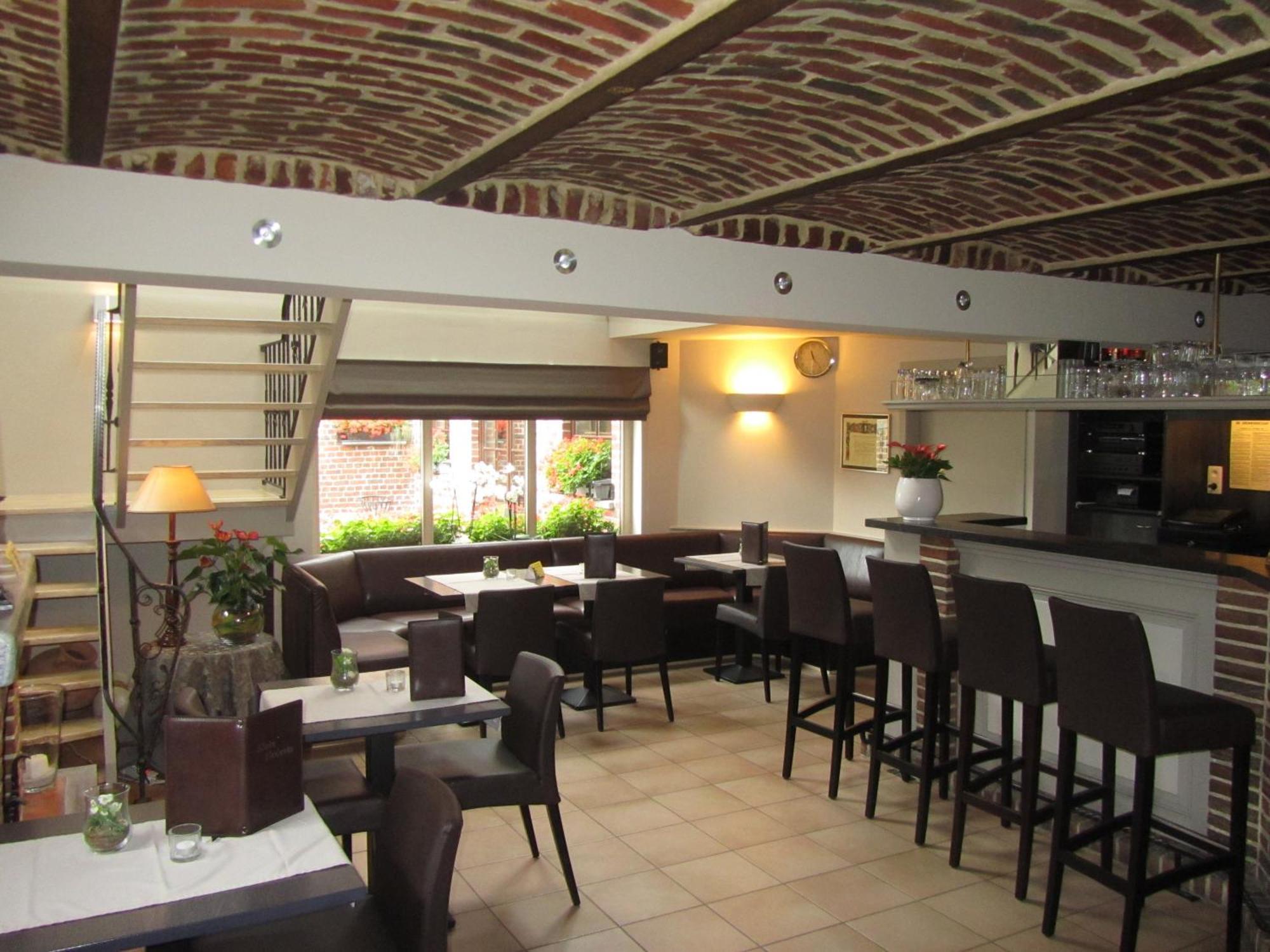 Hotel Klein Nederlo Vlezenbeek Bagian luar foto